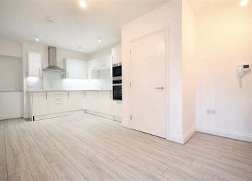 Thumbnail 1 bed flat to rent in Kingswell Street, Town Centre