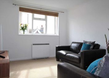 2 bed flat for sale in Tintagel Court, Arthur Road, Horsham RH13