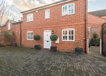 Thumbnail Mews house to rent in Barlows Mews, Henley-On-Thames, Oxfordshire