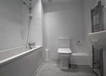 Thumbnail 2 bed flat to rent in Mile End Road, London