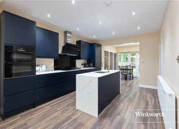 Thumbnail Flat for sale in Wentworth Park, Finchley, London
