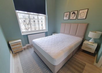 Thumbnail 1 bed flat to rent in Queens Gardens, London