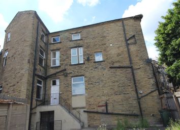 Thumbnail 1 bed flat to rent in Flat 1, 15 The Green, Idle