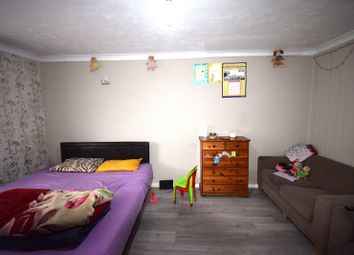 Thumbnail Flat to rent in East Road, Chadwell Heath, Romford