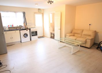 1 Bedrooms Studio to rent in Greenland Crescent, Southall UB2