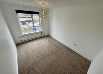 Thumbnail Flat to rent in Taylifers, Harlow