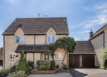 Thumbnail 3 bed detached house for sale in Kingsfield Crescent, Witney, Oxfordshire