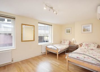 2 Bedrooms Flat to rent in Cromwell Raod, South Kensington SW7
