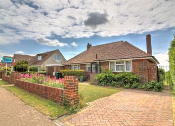 3 Bedrooms Bungalow for sale in Crescent Drive North, Brighton BN2