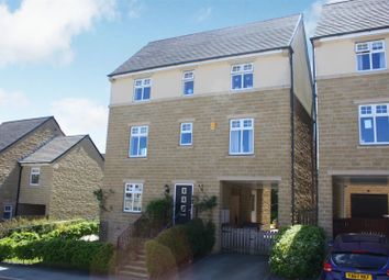 4 Bedrooms Detached house for sale in Norwood Avenue, Menston, Ilkley LS29