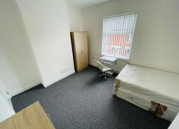 Thumbnail Shared accommodation to rent in Harris Street, Stoke-On-Trent, Staffordshire