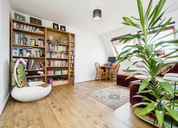 Thumbnail Flat for sale in Hay Close, London