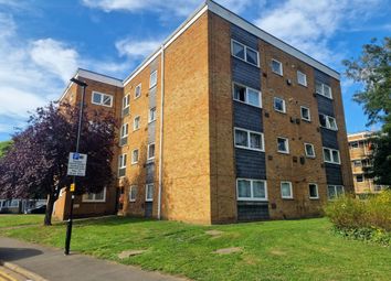 Thumbnail 2 bed flat for sale in Aplin Way, Isleworth