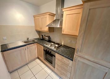 Thumbnail 1 bed flat to rent in Cookham Road, Maidenhead