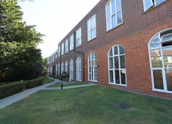 Thumbnail 2 bed flat to rent in Sweyne Avenue, Southend-On-Sea