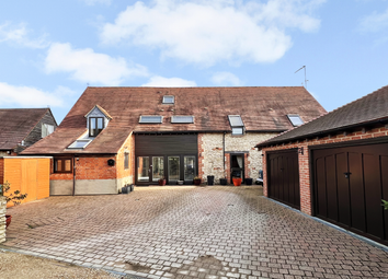 Thumbnail Barn conversion for sale in Chapel Road, Stanford In The Vale, Faringdon