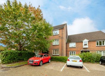 Thumbnail 1 bed flat for sale in Dairymans Walk GU4, Guildford,