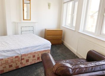 Thumbnail 3 bed flat to rent in 190 Alma Road, Charminster