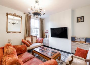 Thumbnail 1 bed flat to rent in Shorrolds Road, Fulham