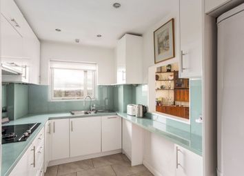 Thumbnail 2 bedroom flat for sale in Finchley Road, London