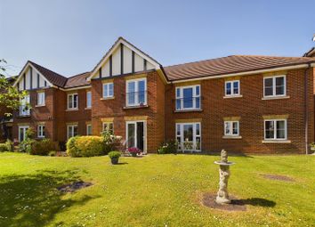 Thumbnail Flat for sale in Calcot Priory, Bath Road, Calcot, Reading