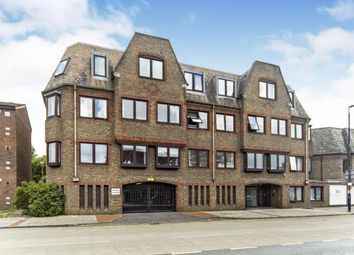 2 Bedrooms Flat for sale in Marshalls Court, Marshalls Road, Sutton, Surrey SM1