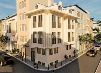 Thumbnail 4 bed block of flats for sale in Hırka-i Şerif, Fatih, İstanbul, Türkiye
