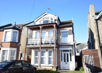 1 Bedrooms Flat for sale in Hayes Road, Clacton-On-Sea CO15