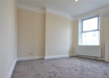 3 Bedrooms Flat to rent in Sapcote Trading Centre, High Road, London NW10