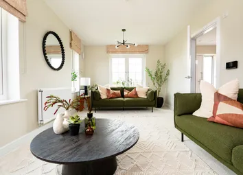 Bright, Dual Aspect Living