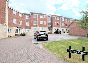 2 Bedrooms Flat for sale in Twivey Court, Castleford WF10