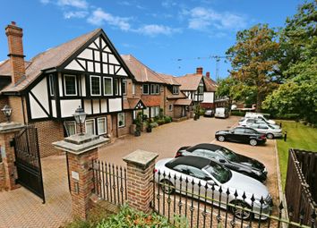 Thumbnail Flat for sale in Cockfosters Road, Hadley Wood