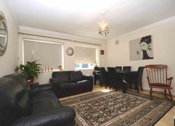 2 Bedrooms Flat to rent in Granville Place, High Road, London N12