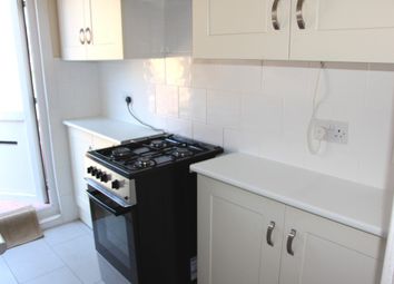 3 Bedrooms Flat to rent in High Road Leyton, London E10