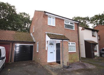 Thumbnail 3 bed detached house to rent in Ascot Close, Fareham