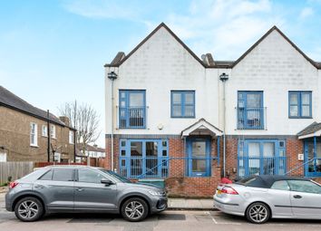 Thumbnail 3 bed town house for sale in Langdon Road, Bromley