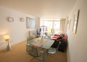 2 Bedrooms Flat to rent in Cassilis Road, Canary Wharf, London E14
