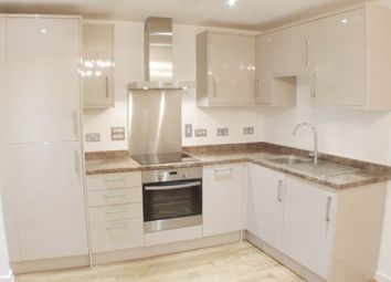 2 Bedrooms Flat to rent in The Greenway, London NW9