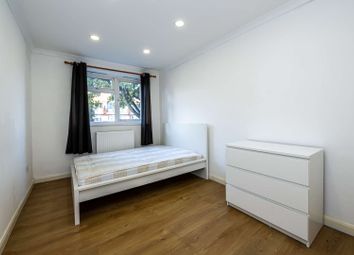 Thumbnail 4 bed town house to rent in Olney Road, Kennington, London