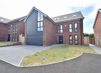 Cleves Gardens, Aylestone Meadows, Leicester, Leicestershire, Le2 8Dn