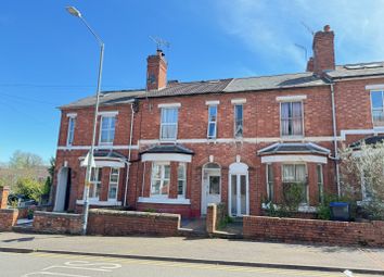 Thumbnail Terraced house for sale in Stoneleigh Road, Kenilworth