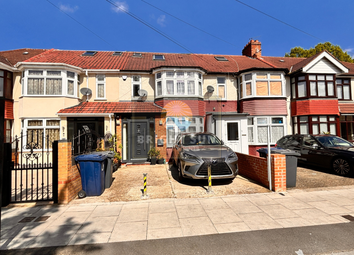 Thumbnail 4 bedroom terraced house for sale in Park Avenue, Southall