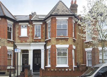3 Bedrooms Flat for sale in Durlston Road, London E5