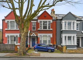 Thumbnail Flat to rent in Cavendish Road, South Clapham, London