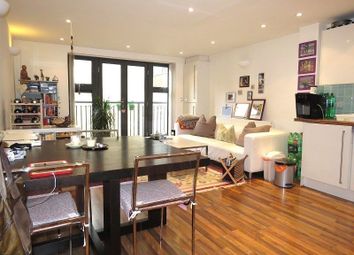2 Bedrooms Flat to rent in Chicksand Street, Spitalfields E1