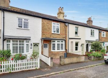Thumbnail Terraced house to rent in Station Road, Claygate