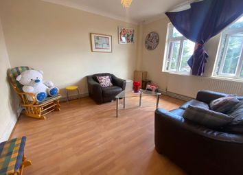 Thumbnail Flat to rent in Bury Street West, London