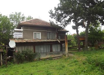 Thumbnail 3 bed country house for sale in Rural House With Garage And Plot Of Land Situated In A Quiet Vil, Vratsa, Bulgaria