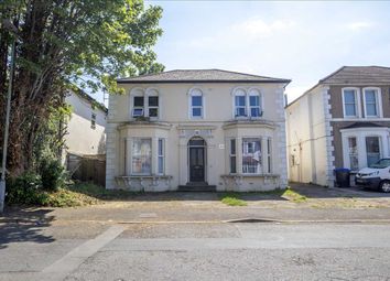 Property listing in Wallington, London