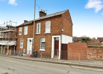 Warwick - End terrace house for sale           ...